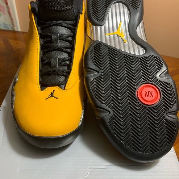 Air jordan retro 14 reverse ferrari sz. 9.5,10 - Picture 4 of 8